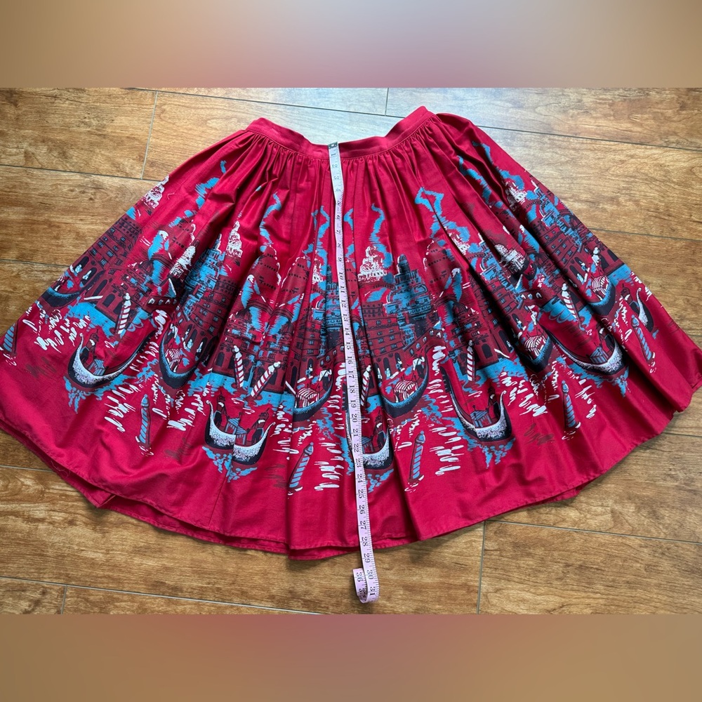 🇮🇹 Pinup Couture Italian Pinup Circle Skirt Pockets - Picture 9 of 10